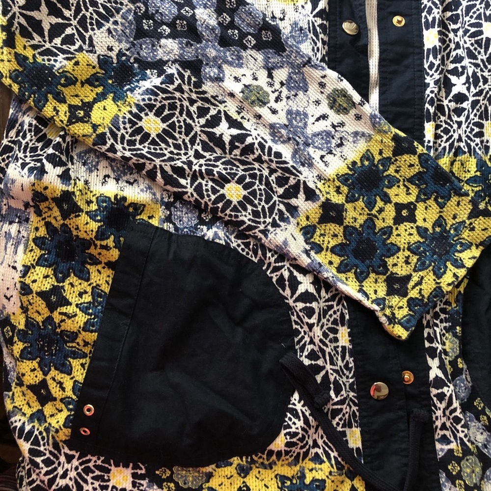 Jacket - Picture 4 of 4